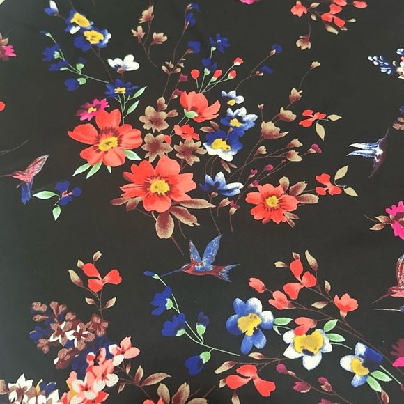 Express Women’s M Spaghetti Strap Floral Top Back Slit Hummingbird Lightweight - Picture 2 of 10